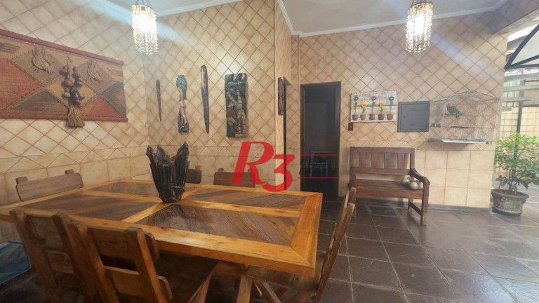 Imagem Casa com 5 Quartos à Venda, 254 m² em Ponta Da Praia - Santos Imagem Casa com 5 Quartos à Venda, 254 m² em Ponta Da Praia - Santos