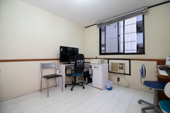 Imagem Imóvel com 4 Quartos à Venda, em Freguesia (jacarepaguá) - Rio De Janeiro Imagem Imóvel com 4 Quartos à Venda, em Freguesia (jacarepaguá) - Rio De Janeiro