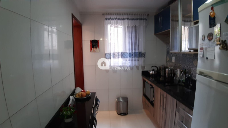 Imagem Apartamento com 2 Quartos à Venda, 61 m²