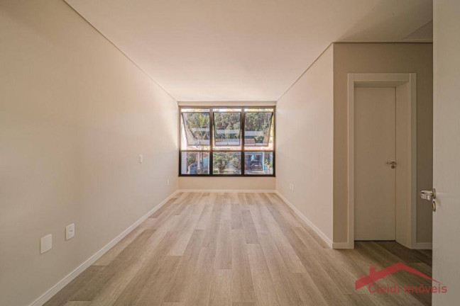 Casa com 3 Quartos à Venda, 161 m² em Saguaçu - Joinville