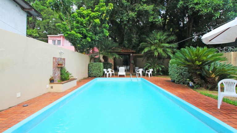 Imagem Casa com 4 Quartos à Venda, 243 m² em Partenon - Porto Alegre Imagem Casa com 4 Quartos à Venda, 243 m² em Partenon - Porto Alegre