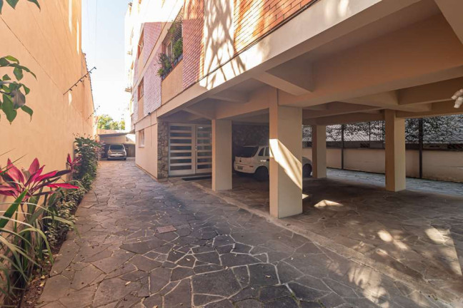 Imagem Imóvel com 2 Quartos à Venda, em Petrópolis - Porto Alegre Imagem Imóvel com 2 Quartos à Venda, em Petrópolis - Porto Alegre