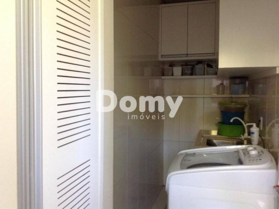 Imagem Casa de Condomínio com 3 Quartos à Venda, 230 m² em América - Joinville