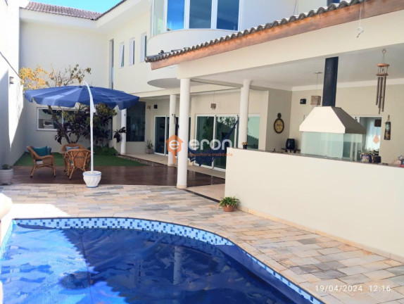 Casa com 4 Quartos à Venda, 450 m²