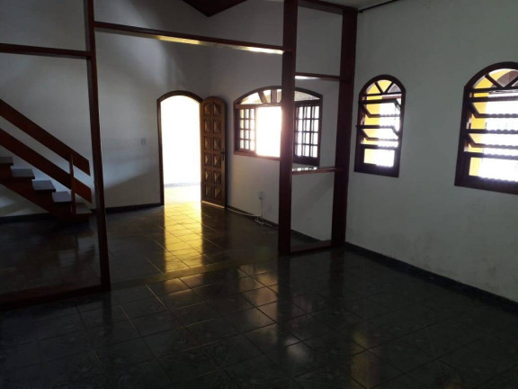 Imagem Sobrado com 4 Quartos à Venda, 234 m² em Caputera - Caraguatatuba Imagem Sobrado com 4 Quartos à Venda, 234 m² em Caputera - Caraguatatuba