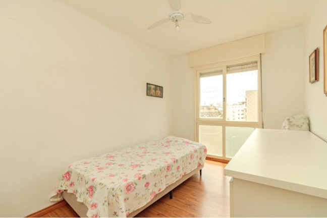 Imagem Apartamento com 2 Quartos à Venda, 74 m² em Passo Da Areia - Porto Alegre Imagem Apartamento com 2 Quartos à Venda, 74 m² em Passo Da Areia - Porto Alegre