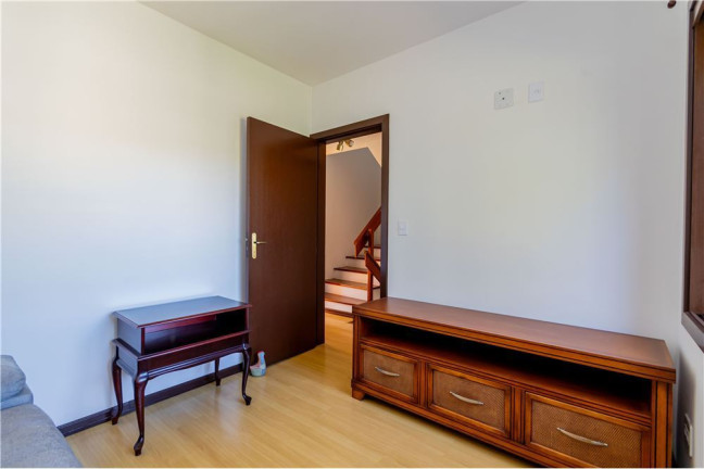Imagem Casa com 4 Quartos à Venda,  em Tristeza - Porto Alegre