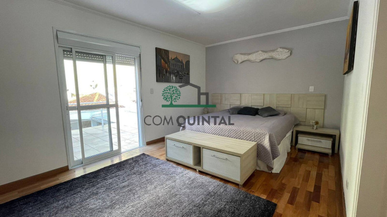 Casa com 4 Quartos à Venda, 500 m² em Chácara Do Refúgio - Carapicuíba