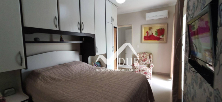 Imagem Casa com 3 Quartos à Venda, 145 m² em Macuco - Santos