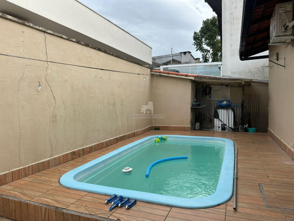 Imagem Casa com 3 Quartos à Venda, 133 m² em Centro - Balneário Camboriú