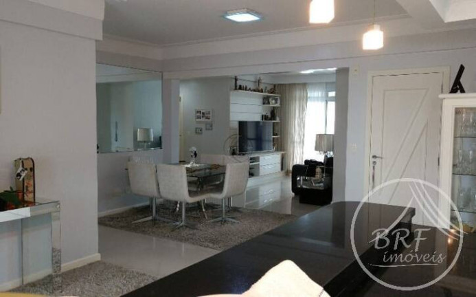 Imagem Apartamento com 3 Quartos à Venda, 284 m² em Canto Balneário - Florianópolis Imagem Apartamento com 3 Quartos à Venda, 284 m² em Canto Balneário - Florianópolis
