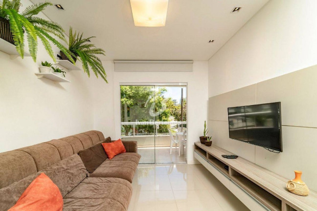 Imagem Apartamento com 2 Quartos para Temporada, em Centro - Bombinhas Imagem Apartamento com 2 Quartos para Temporada, em Centro - Bombinhas