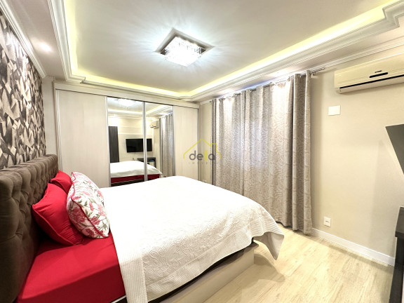 Imagem Casa com 4 Quartos à Venda, 259 m² em Iririú - Joinville Imagem Casa com 4 Quartos à Venda, 259 m² em Iririú - Joinville