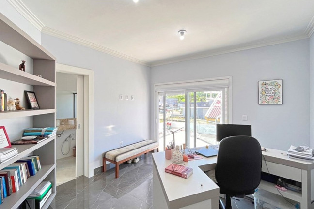 Imagem Casa com 2 Quartos à Venda, 170 m² em Hípica - Porto Alegre Imagem Casa com 2 Quartos à Venda, 170 m² em Hípica - Porto Alegre