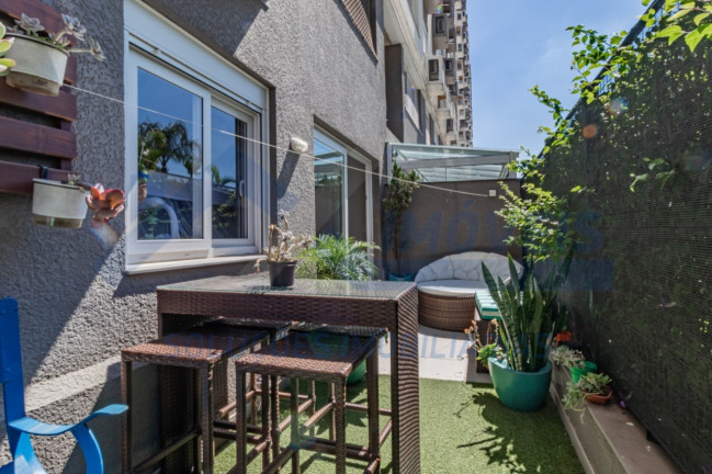 Imagem Imóvel com 3 Quartos à Venda, 75 m² em São Sebastião - Porto Alegre Imagem Imóvel com 3 Quartos à Venda, 75 m² em São Sebastião - Porto Alegre