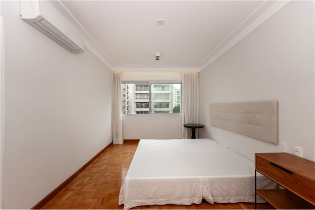 Imagem Apartamento com 3 Quartos à Venda, 198 m² em  Itaim Bibi  -  São Paulo 