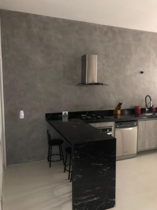 Imagem Imóvel com 6 Quartos à Venda, 300 m² em Pitangueiras - Guarujá Imagem Imóvel com 6 Quartos à Venda, 300 m² em Pitangueiras - Guarujá