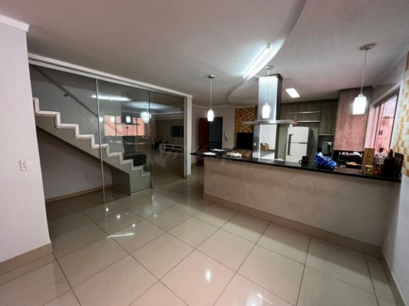 Imagem Sobrado com 4 Quartos à Venda, 205 m² em Garavelo - Aparecida De Goiânia Imagem Sobrado com 4 Quartos à Venda, 205 m² em Garavelo - Aparecida De Goiânia