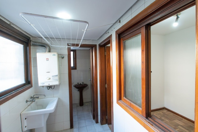 Imagem Apartamento com 3 Quartos à Venda, 122 m² em Jardim Lindóia - Porto Alegre Imagem Apartamento com 3 Quartos à Venda, 122 m² em Jardim Lindóia - Porto Alegre