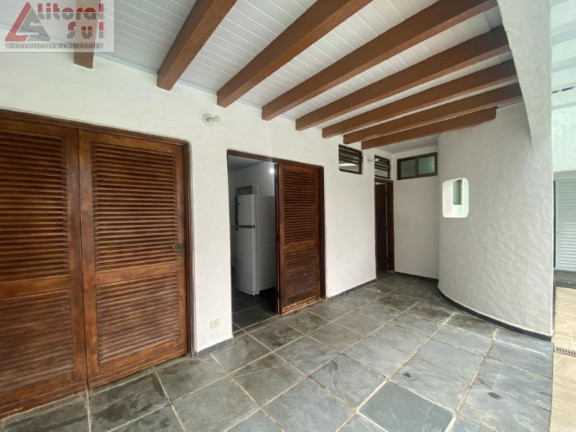 Imagem Casa com 5 Quartos à Venda, 70 m² em Solemar - Praia Grande Imagem Casa com 5 Quartos à Venda, 70 m² em Solemar - Praia Grande