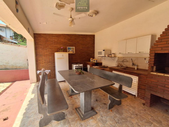 Imagem Casa com 2 Quartos à Venda, 134 m² Imagem Casa com 2 Quartos à Venda, 134 m²