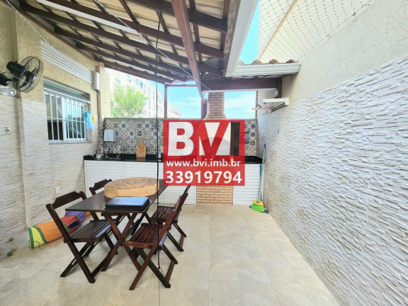 Imagem Casa com 2 Quartos à Venda, 90 m² em Irajá - Rio De Janeiro Imagem Casa com 2 Quartos à Venda, 90 m² em Irajá - Rio De Janeiro