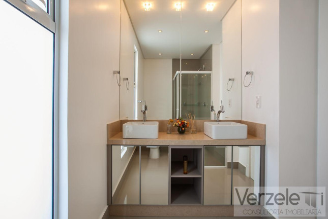 Imagem Apartamento com 4 Quartos à Venda, 149 m² em Pioneiros - Balneário Camboriú