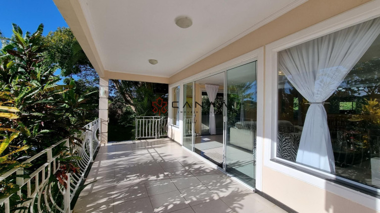 Imagem Casa com 7 Quartos à Venda, 450 m² em Ferradura - Armação Dos Búzios Imagem Casa com 7 Quartos à Venda, 450 m² em Ferradura - Armação Dos Búzios