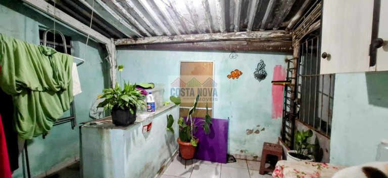 Imagem Casa com 1 Quarto à Venda, 80 m² Imagem Casa com 1 Quarto à Venda, 80 m²