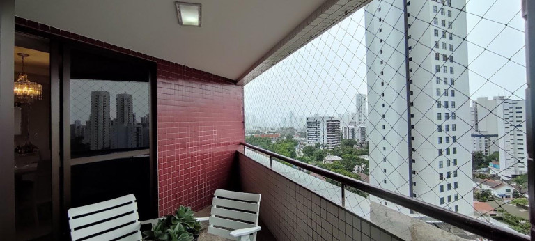 Imagem Imóvel com 4 Quartos à Venda, 237 m² em Graças - Recife Imagem Imóvel com 4 Quartos à Venda, 237 m² em Graças - Recife