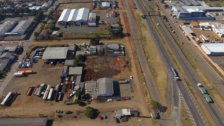 Imagem Terreno para Alugar, 2.000 m² em Primavera - Guarapuava Imagem Terreno para Alugar, 2.000 m² em Primavera - Guarapuava