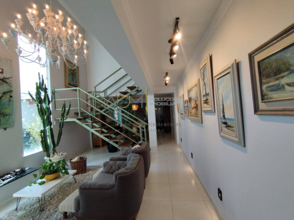Imagem Casa com 3 Quartos à Venda, 270 m² em Centro - Botucatu Imagem Casa com 3 Quartos à Venda, 270 m² em Centro - Botucatu