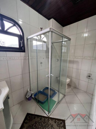 Imagem Sobrado com 3 Quartos à Venda,  em Saguaçu - Joinville