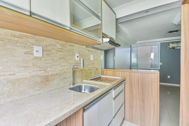Imagem Apartamento com 3 Quartos à Venda, 61 m² em Cristal - Porto Alegre Imagem Apartamento com 3 Quartos à Venda, 61 m² em Cristal - Porto Alegre