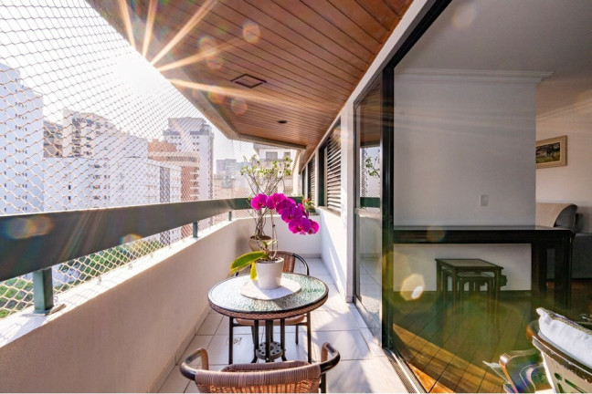 Imagem Imóvel com 3 Quartos à Venda, 147 m² em Vila Uberabinha - São Paulo