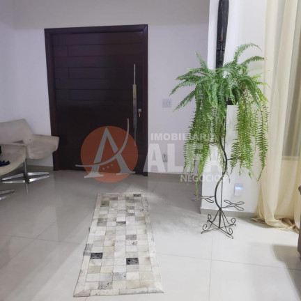 Imagem Casa com 4 Quartos à Venda, 500 m² em Jardim Caiapiá - Cotia Imagem Casa com 4 Quartos à Venda, 500 m² em Jardim Caiapiá - Cotia