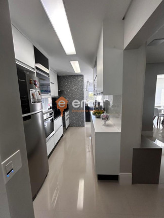 Imagem Apartamento com 3 Quartos à Venda, 116 m²