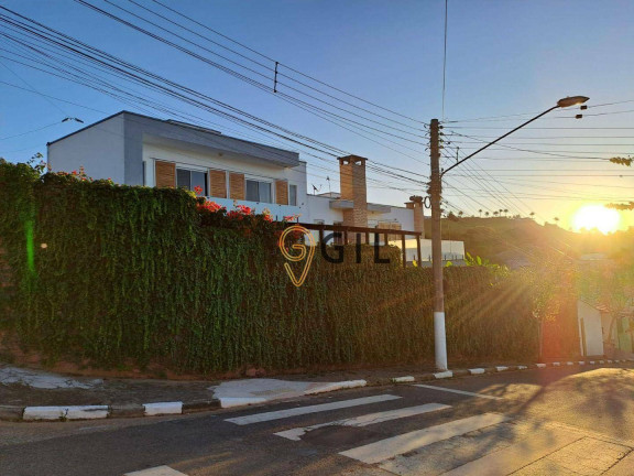 Imagem Sobrado com 3 Quartos à Venda, 280 m² em Centro - Guararema