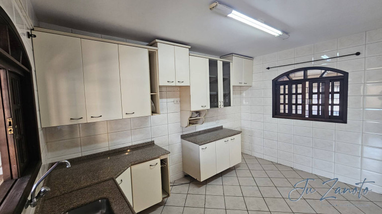 Imagem Casa com 3 Quartos à Venda, 300 m² em Balneário Rivieira - Matinhos Imagem Casa com 3 Quartos à Venda, 300 m² em Balneário Rivieira - Matinhos