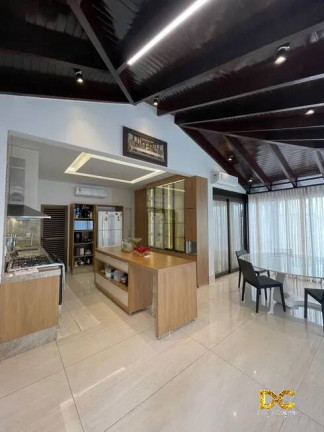 Casa de Condomínio com 4 Quartos à Venda, 305 m² em Ribeirão Do Lipa - Cuiabá