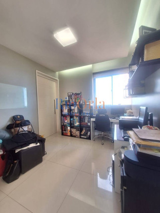 Imagem Apartamento com 4 Quartos à Venda, 180 m² em Barra Da Tijuca - Rio De Janeiro