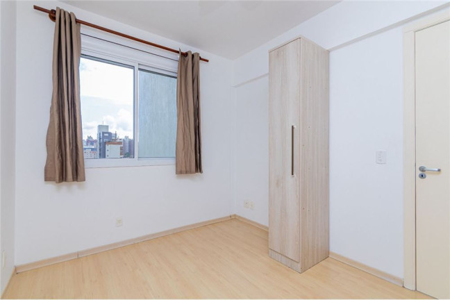Imagem Apartamento com 3 Quartos à Venda, 90 m² em Menino Deus - Porto Alegre Imagem Apartamento com 3 Quartos à Venda, 90 m² em Menino Deus - Porto Alegre