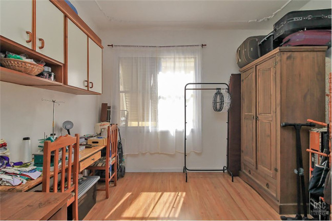Imagem Imóvel com 2 Quartos à Venda, em Menino Deus - Porto Alegre Imagem Imóvel com 2 Quartos à Venda, em Menino Deus - Porto Alegre