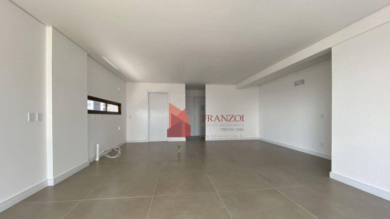 Imagem Apartamento com 3 Quartos à Venda, 126 m² em Fazenda - Itajaí Imagem Apartamento com 3 Quartos à Venda, 126 m² em Fazenda - Itajaí