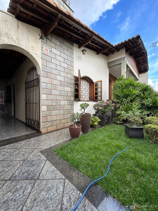 Imagem Casa com 3 Quartos à Venda, 215 m² em Aurélio Caixeta - Patos De Minas Imagem Casa com 3 Quartos à Venda, 215 m² em Aurélio Caixeta - Patos De Minas