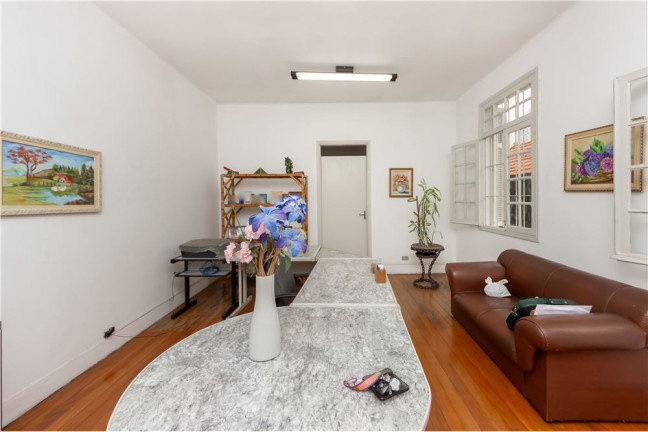 Imagem Casa com 4 Quartos à Venda, em Cambuci - São Paulo Imagem Casa com 4 Quartos à Venda, em Cambuci - São Paulo