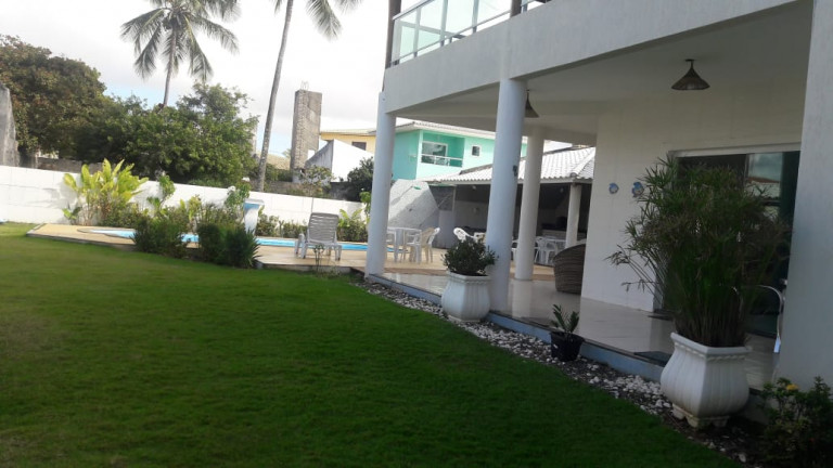 Imagem Casa com 5 Quartos à Venda, 350 m² em Barra Do Jacuípe - Camaçari Imagem Casa com 5 Quartos à Venda, 350 m² em Barra Do Jacuípe - Camaçari