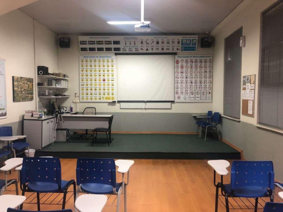 Imagem Imóvel com 5 Quartos à Venda, 300 m² em Centro - Joinville