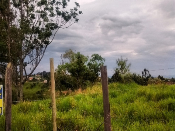 Terreno à Venda, 610 m² em Veraneio Iraja - Jacareí
