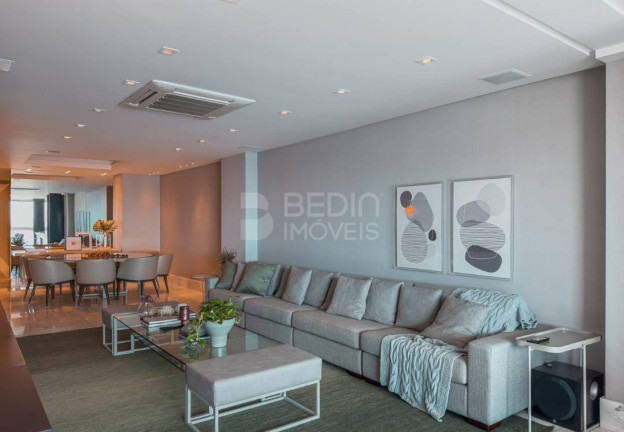 Imagem Apartamento com 3 Quartos à Venda, 317 m² em Centro - Balneário Camboriú Imagem Apartamento com 3 Quartos à Venda, 317 m² em Centro - Balneário Camboriú